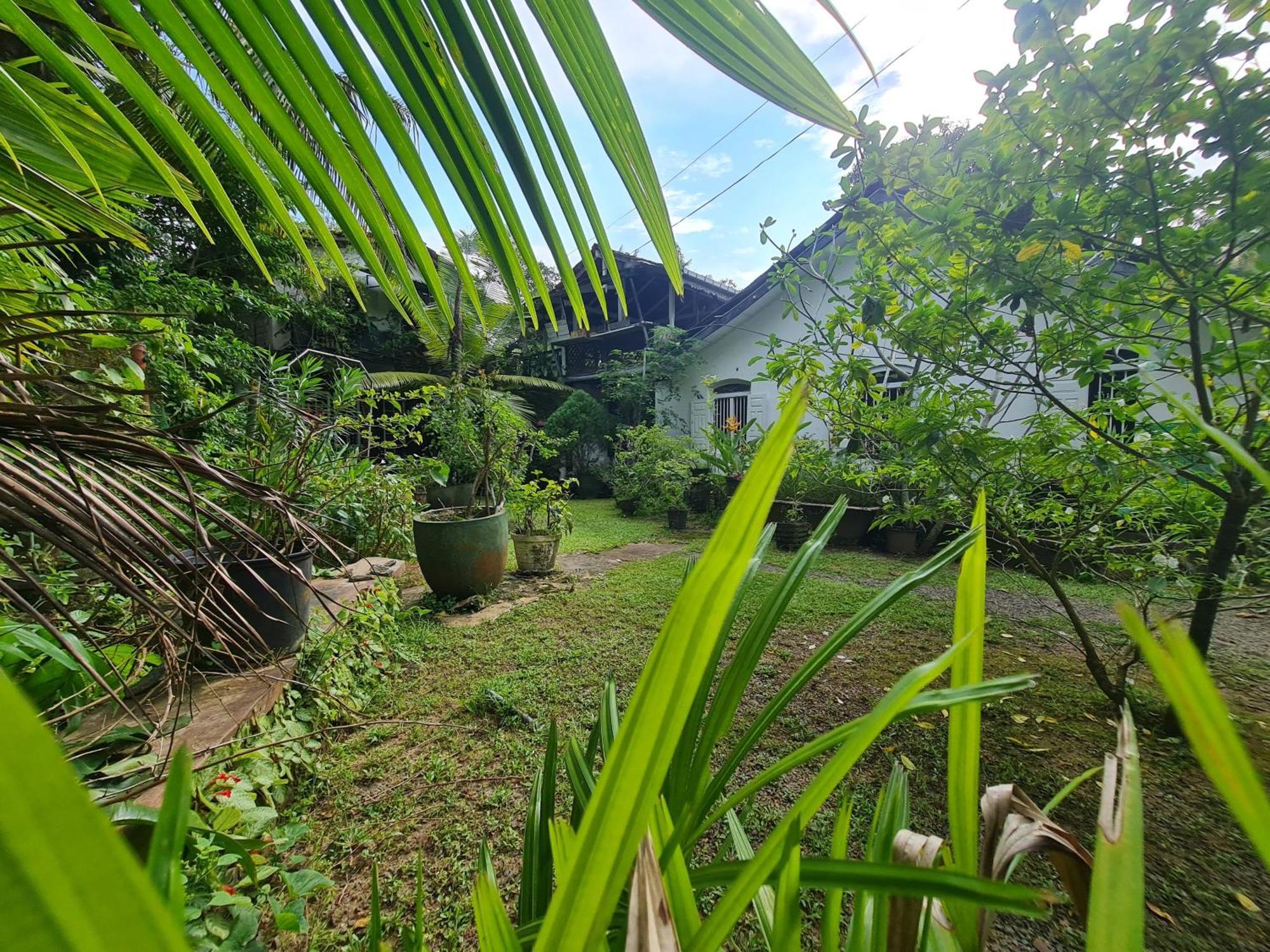 Hill Side Kings Villa Хиккадува Экстерьер фото