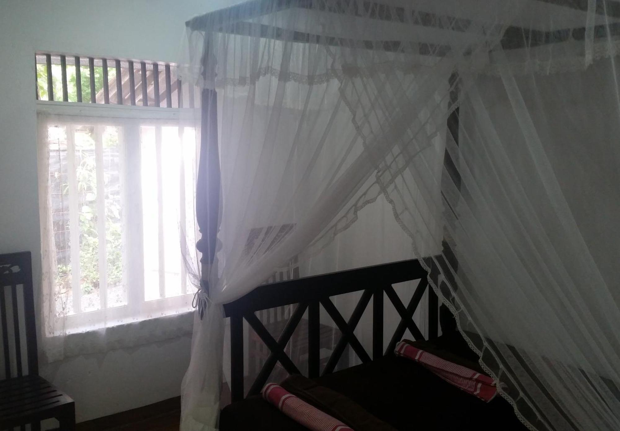 Hill Side Kings Villa Хиккадува Номер фото