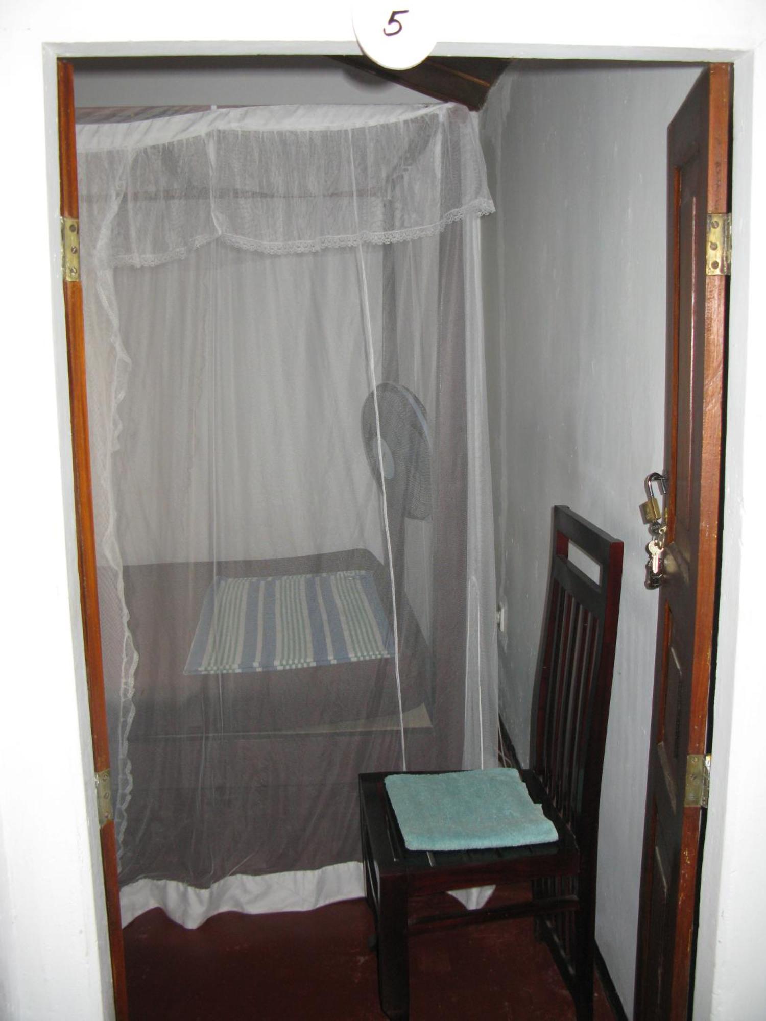 Hill Side Kings Villa Хиккадува Номер фото